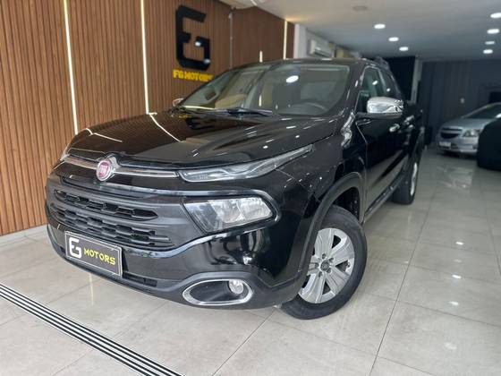 FIAT TORO 1.8 16V EVO FLEX FREEDOM AT6 FIAT TORO 1.8 16V EVO FLEX FREEDOM AT6
